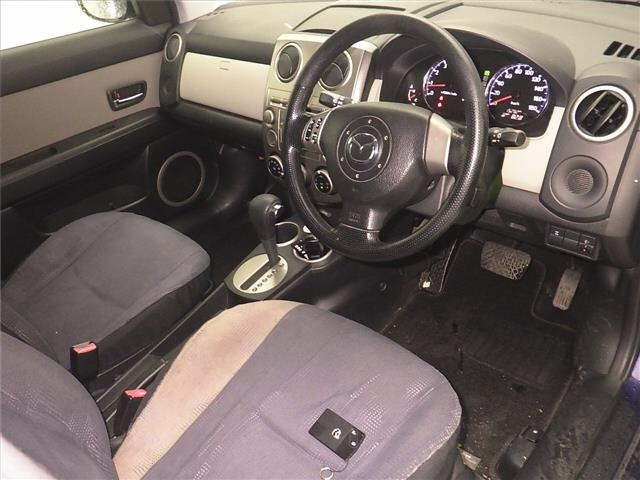 MAZDA VERISA