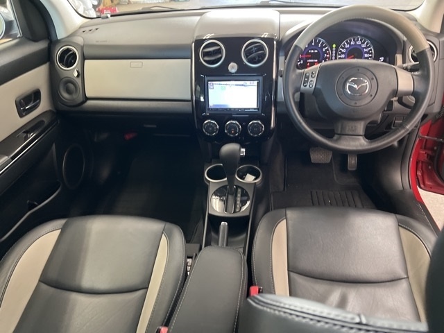 MAZDA VERISA