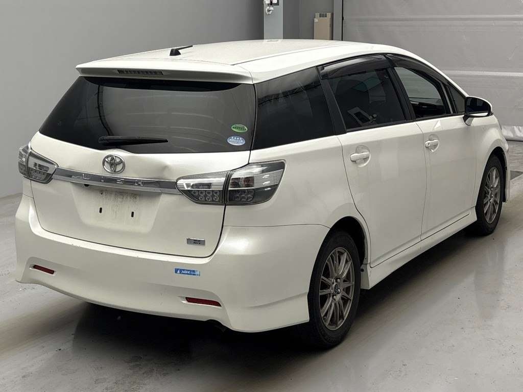 TOYOTA WISH