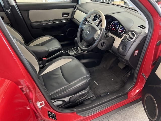 MAZDA VERISA