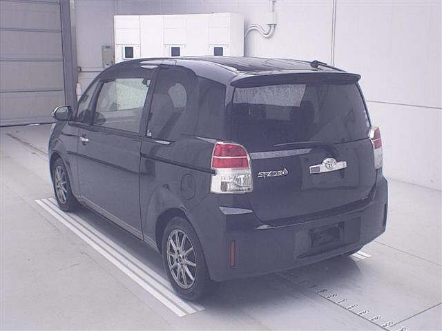 TOYOTA SPADE