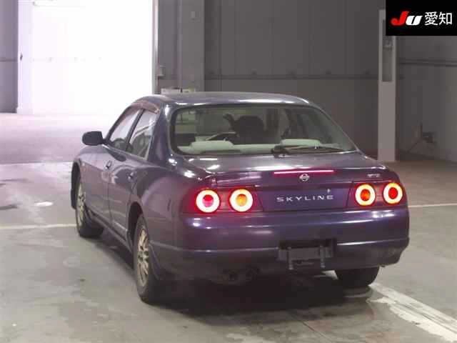 NISSAN SKYLINE