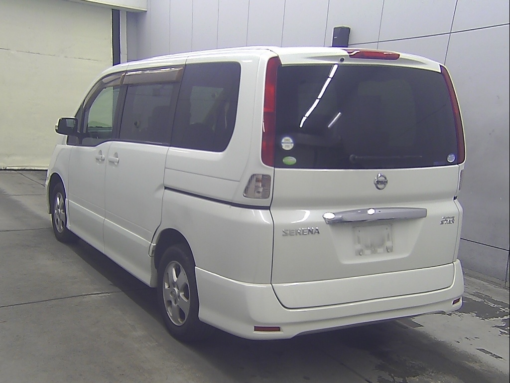 NISSAN SERENA
