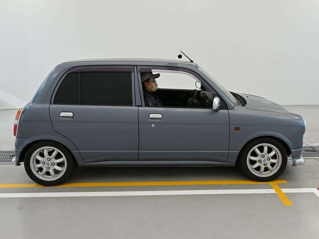 DAIHATSU MIRA GINO