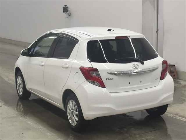 TOYOTA VITZ