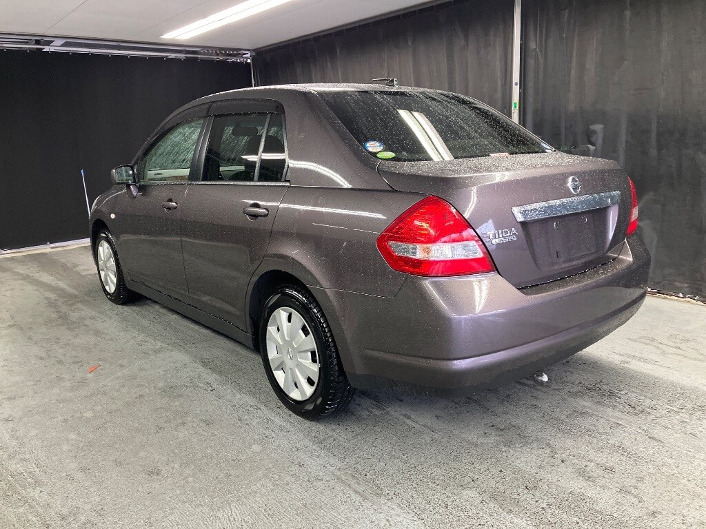 NISSAN TIIDA LATIO