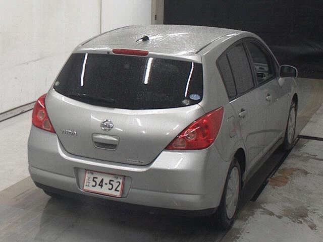 NISSAN TIIDA