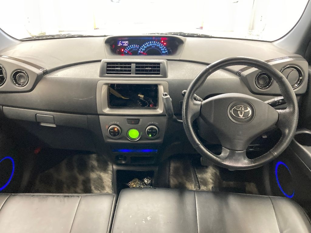 TOYOTA BB