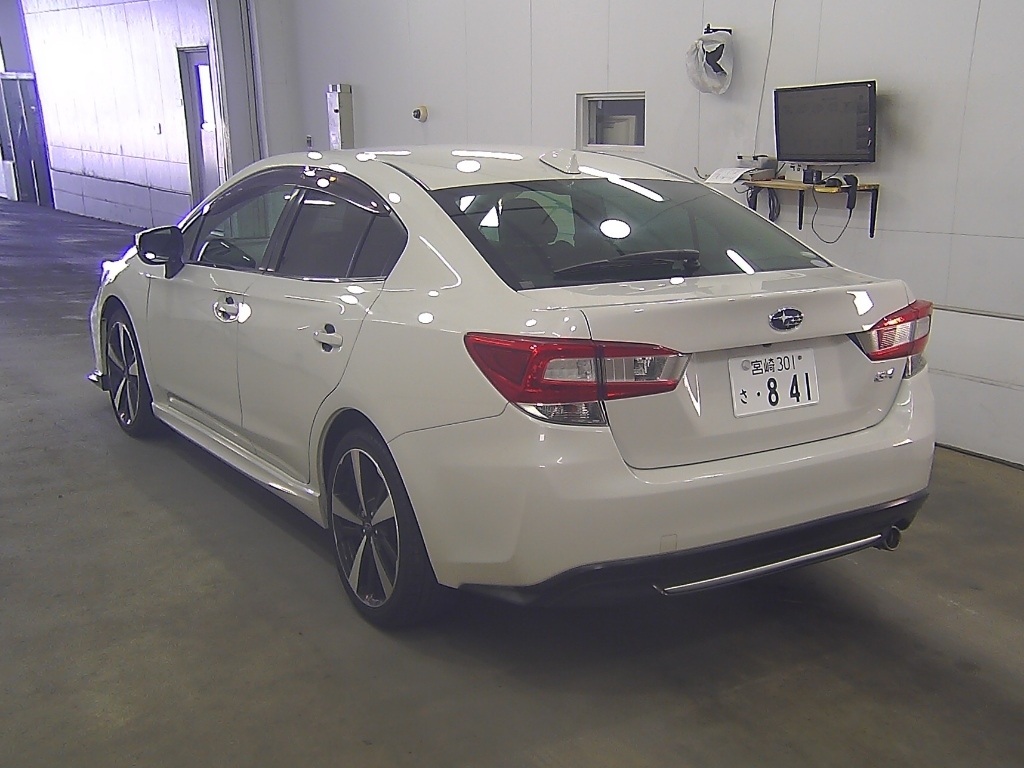 SUBARU IMPREZA