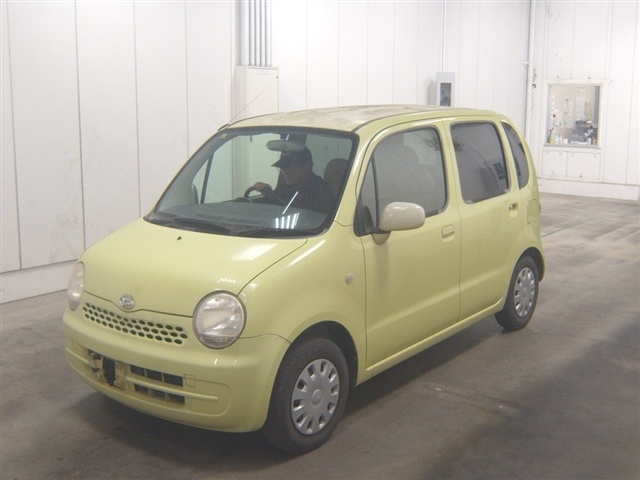 DAIHATSU MOVE LATTE