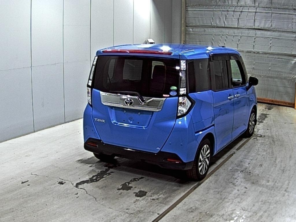TOYOTA TANK