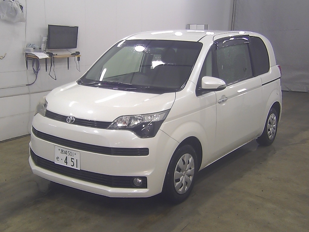 TOYOTA SPADE