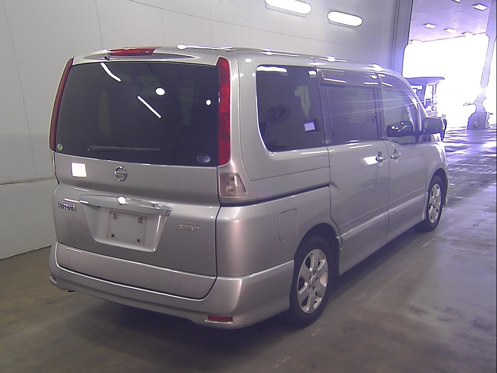 NISSAN SERENA