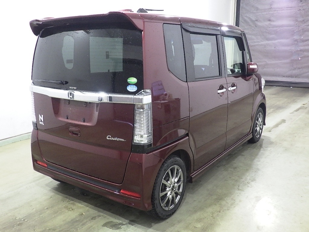 HONDA N-BOX
