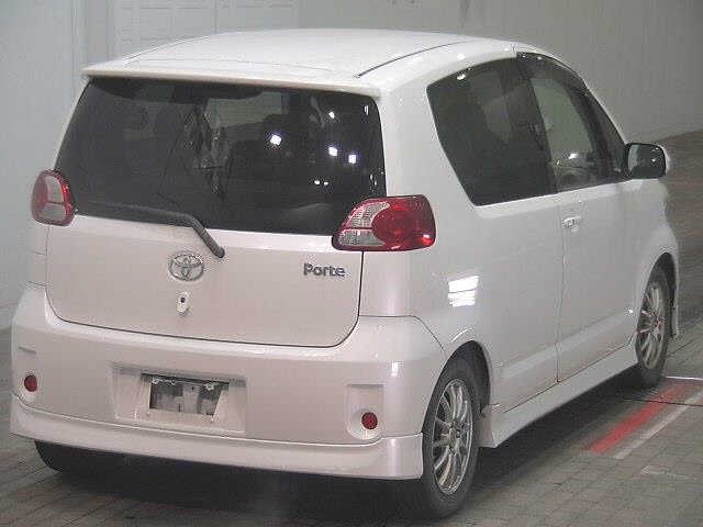 TOYOTA PORTE