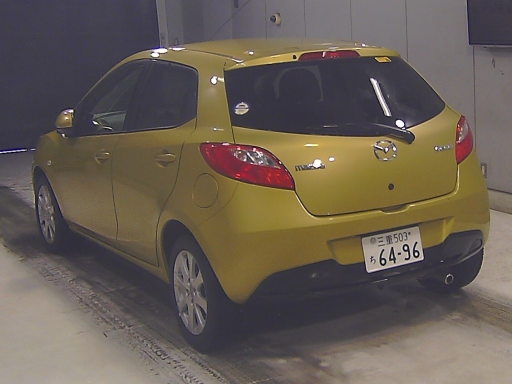 MAZDA DEMIO