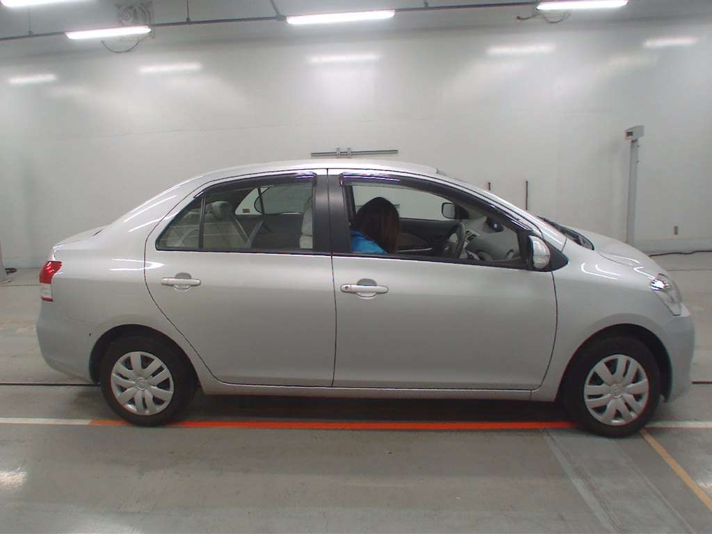 TOYOTA BELTA