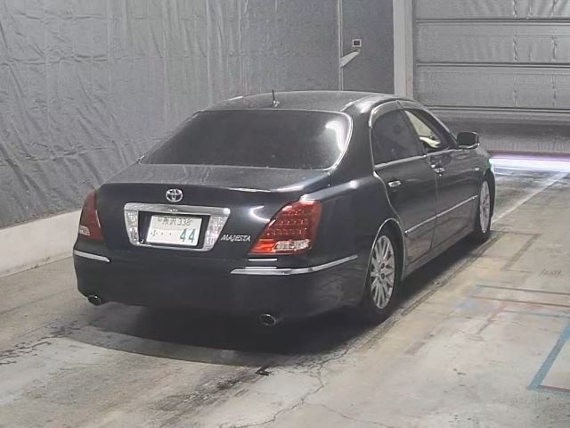 TOYOTA CROWN MAJESTA