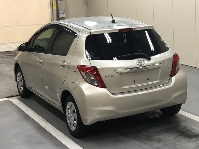 TOYOTA VITZ