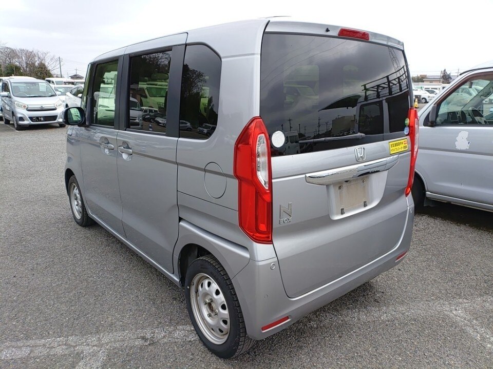 HONDA N-BOX