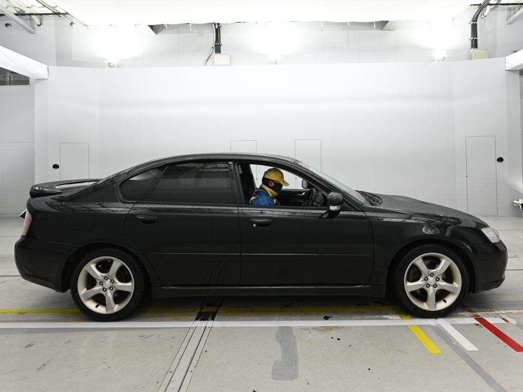 SUBARU LEGACY B4