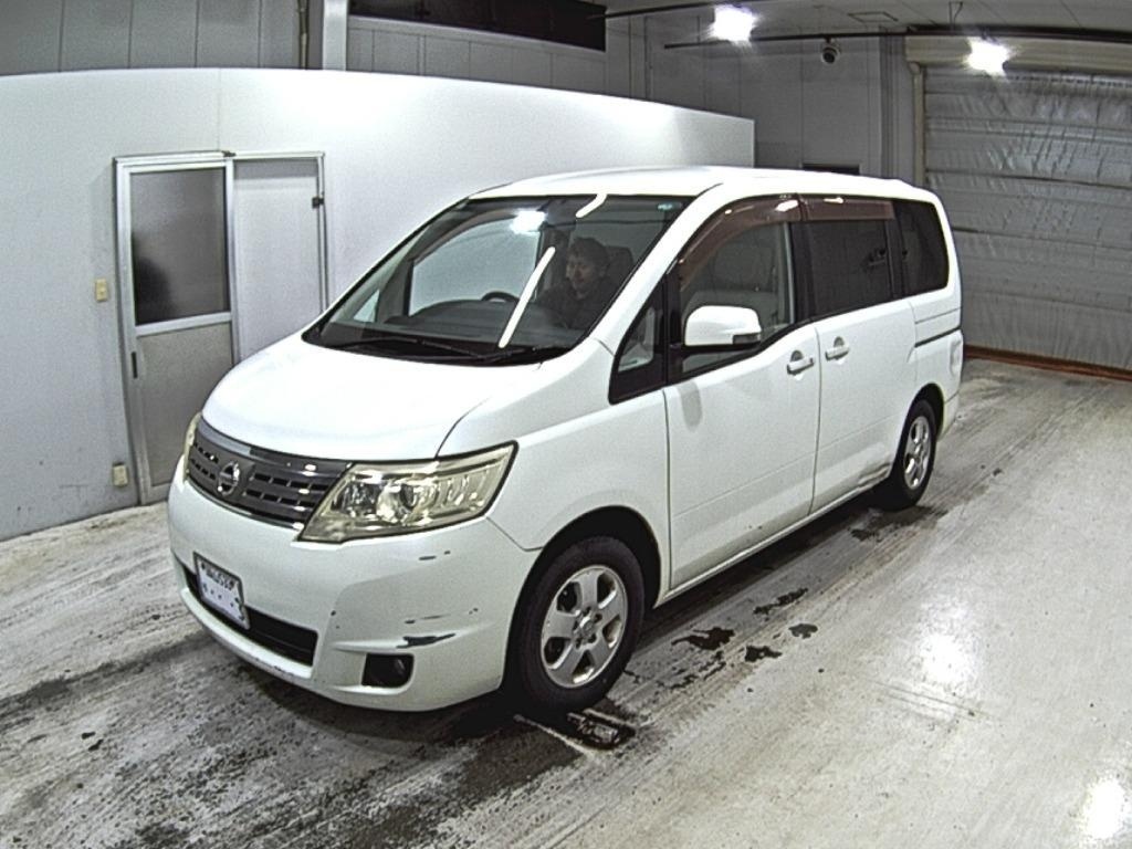 NISSAN SERENA