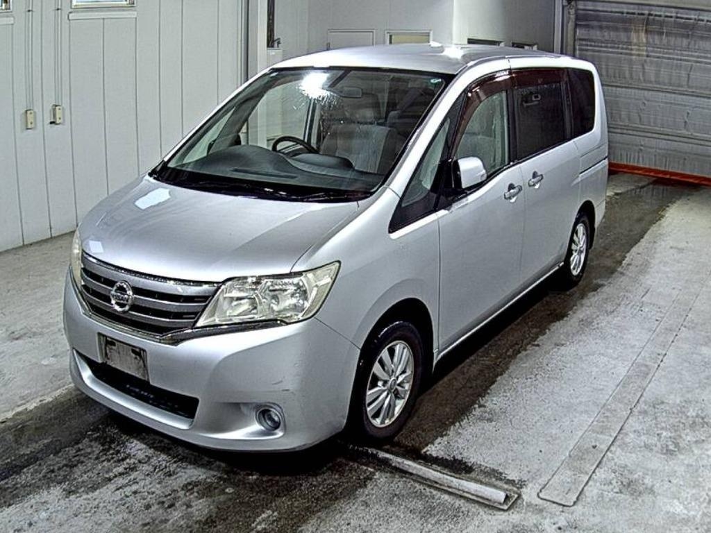 NISSAN SERENA