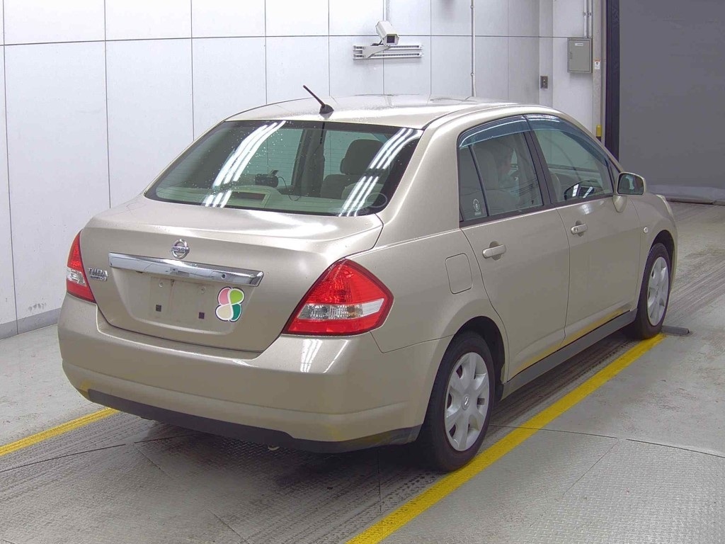 NISSAN TIIDA LATIO