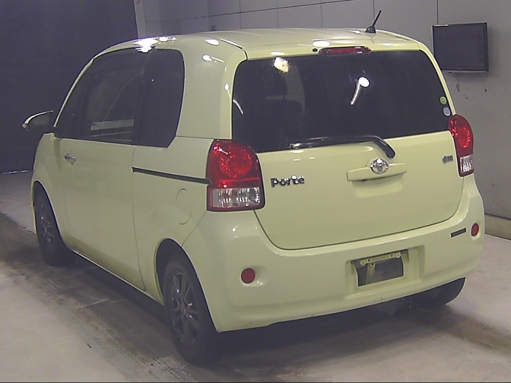 TOYOTA PORTE