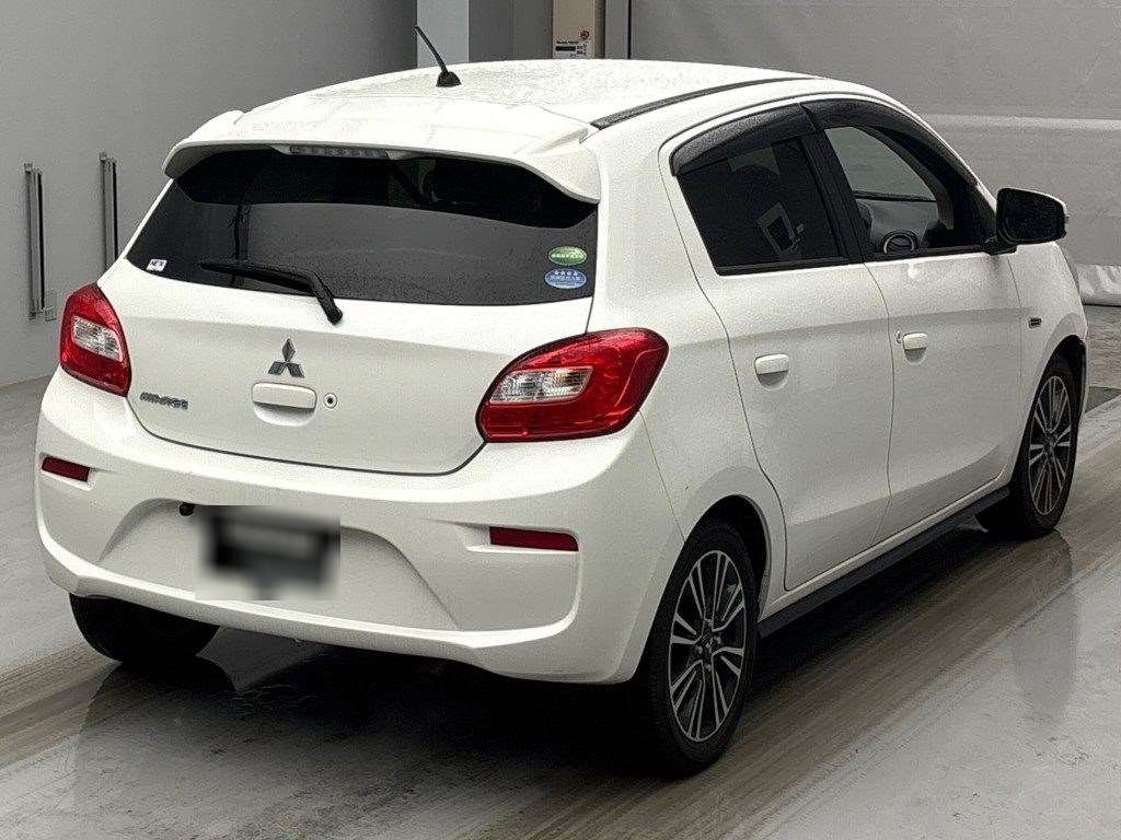 MITSUBISHI MIRAGE