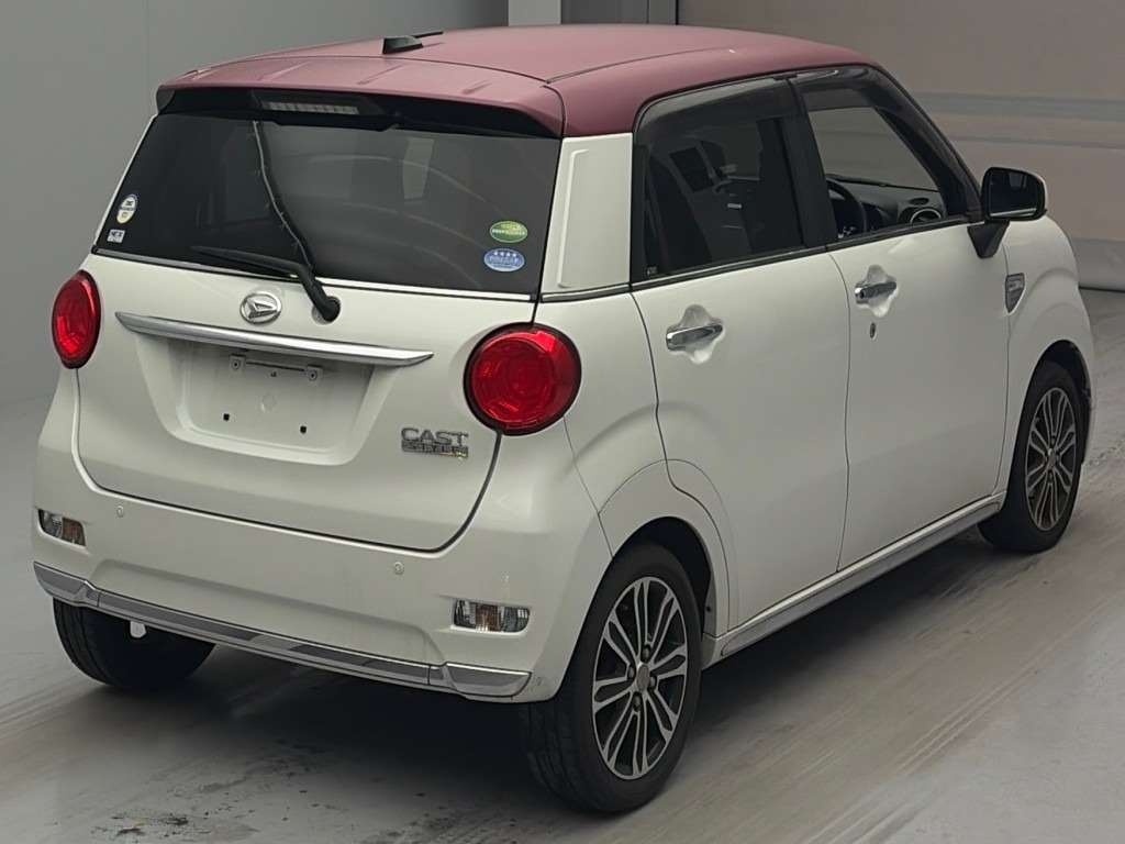 DAIHATSU CAST