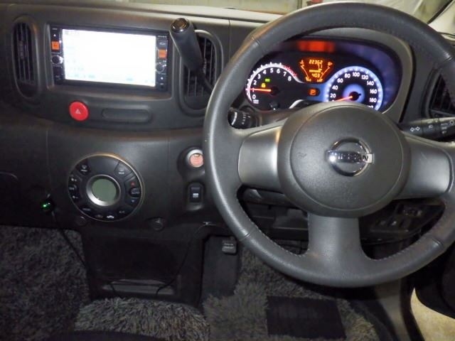 NISSAN CUBE