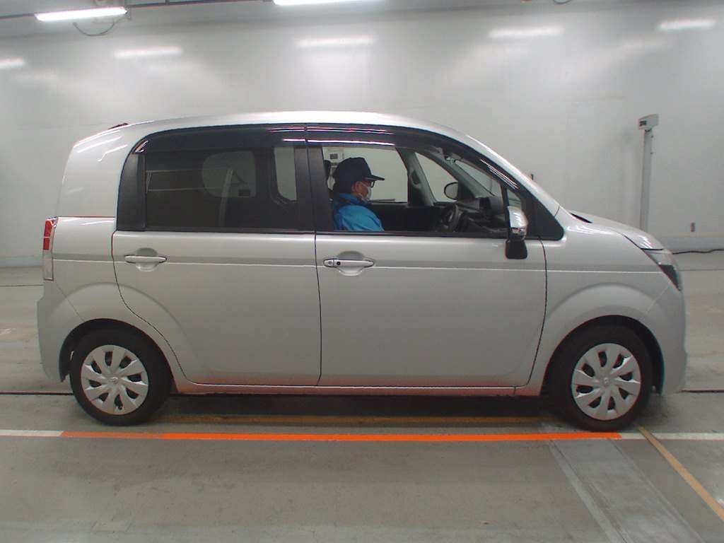 TOYOTA SPADE
