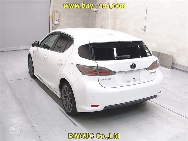 LEXUS CT200H