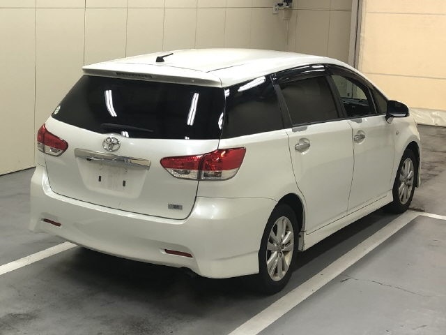 TOYOTA WISH