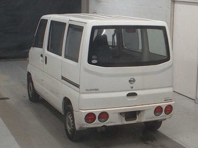 NISSAN CLIPPER