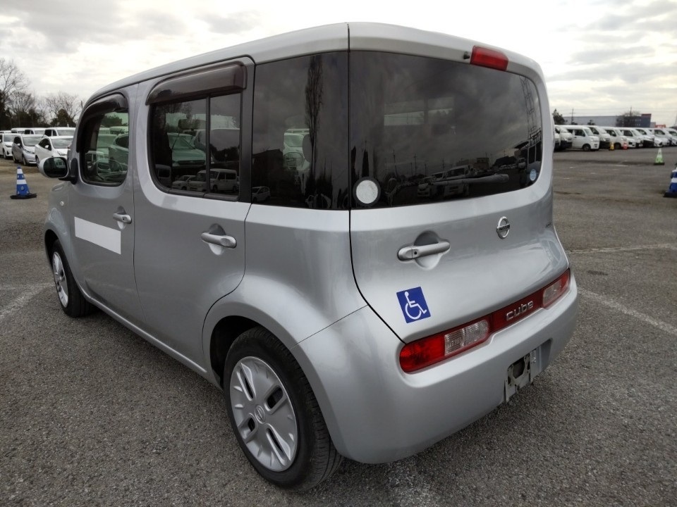 NISSAN CUBE