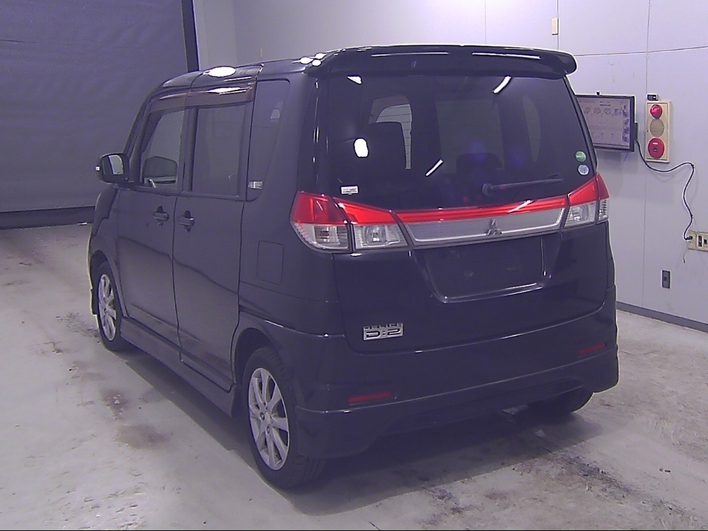 MITSUBISHI DELICA D:2