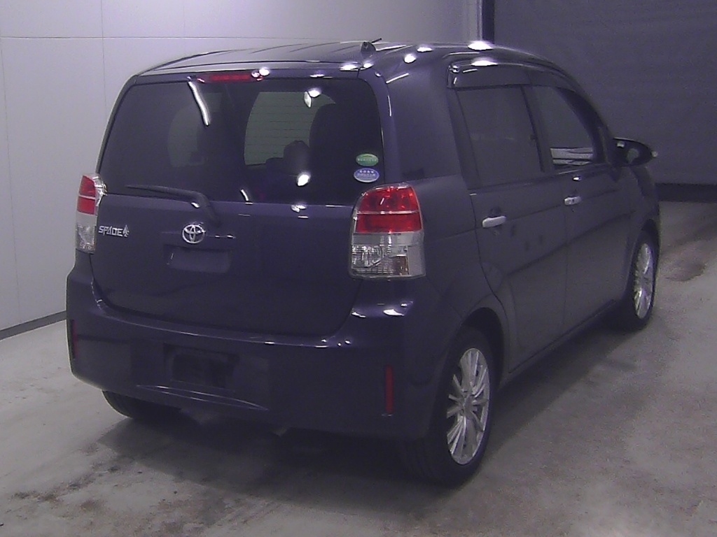 TOYOTA SPADE