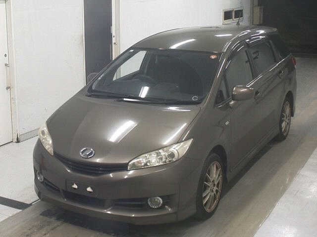 TOYOTA WISH