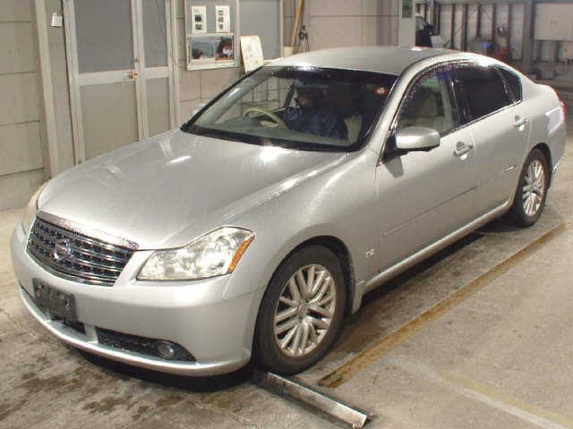 NISSAN FUGA