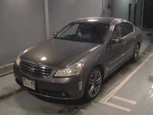 NISSAN FUGA
