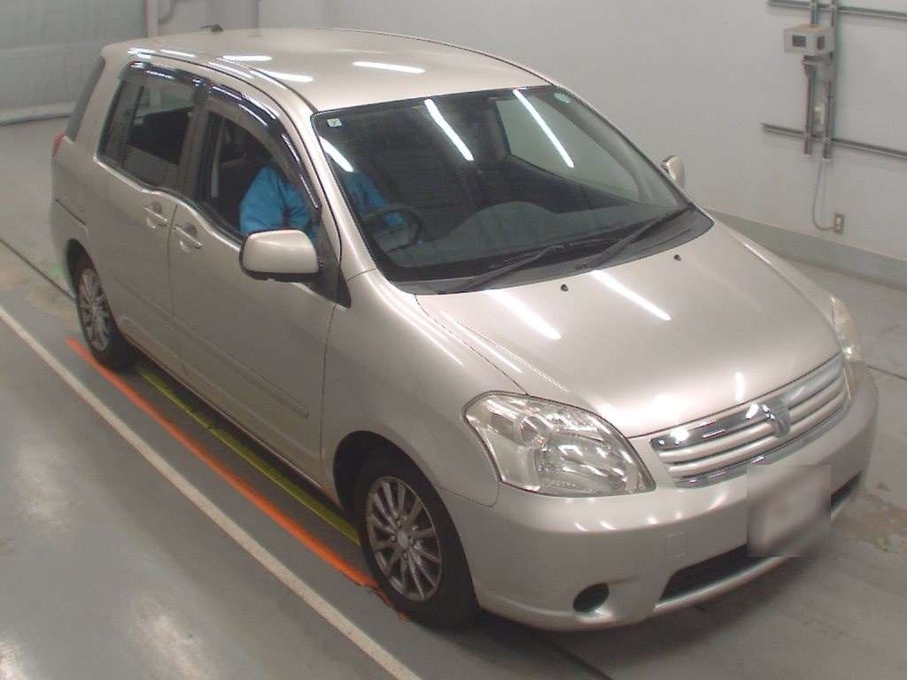 TOYOTA RAUM