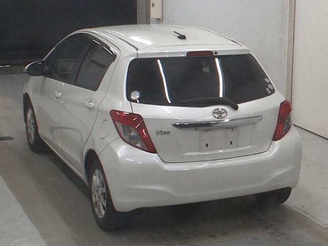 TOYOTA VITZ