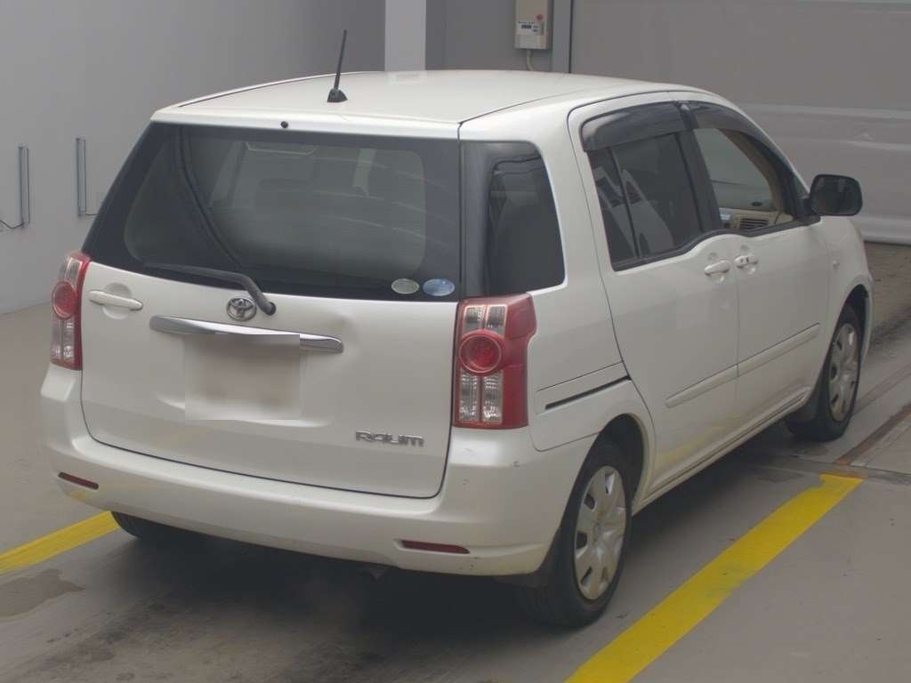 TOYOTA RAUM