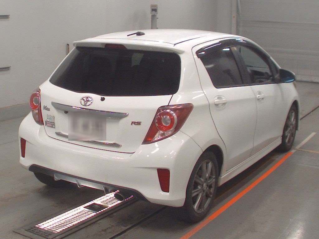 TOYOTA VITZ