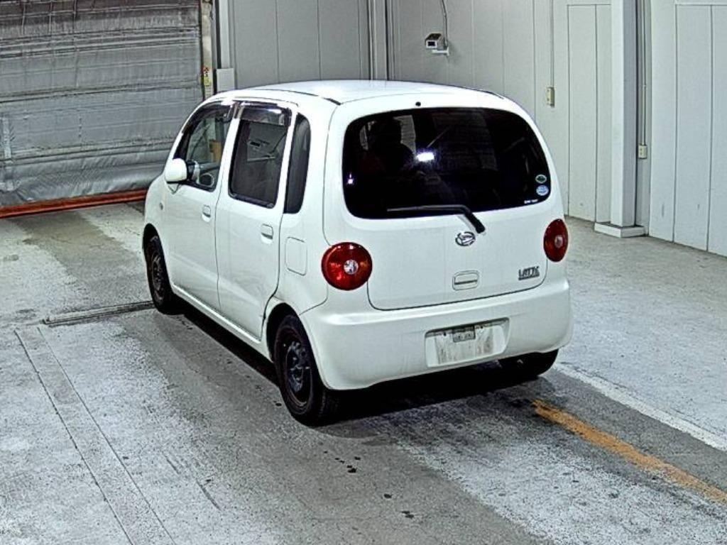 DAIHATSU MOVE LATTE