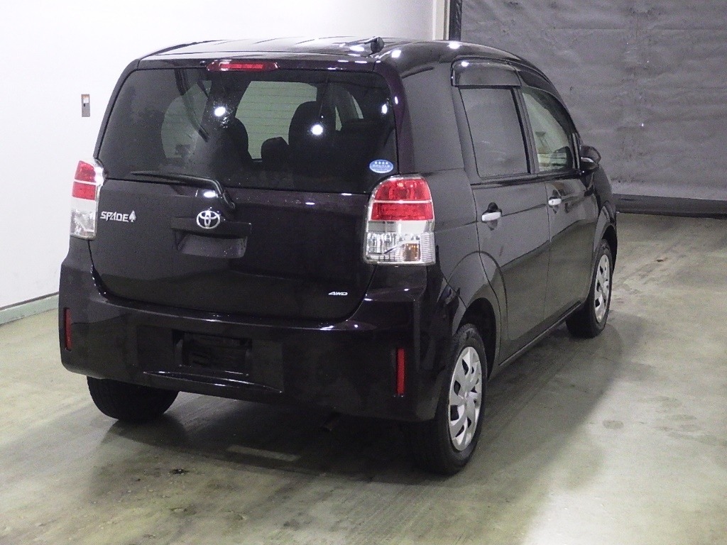 TOYOTA SPADE