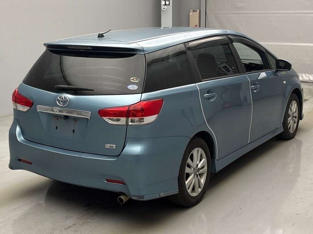 TOYOTA WISH