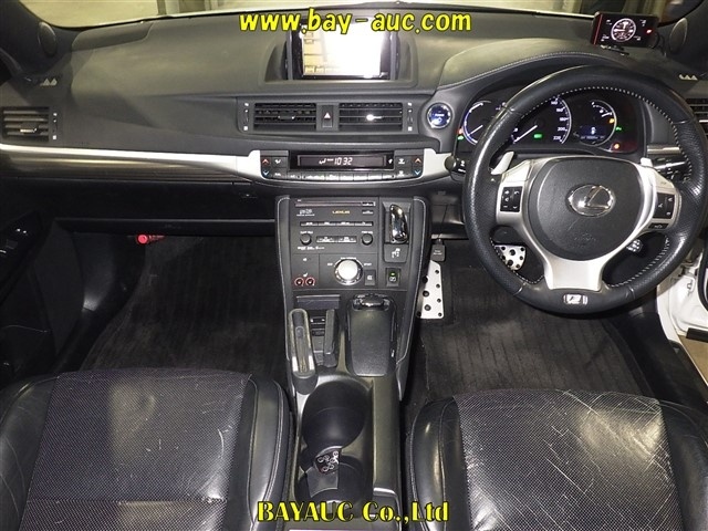 LEXUS CT200H